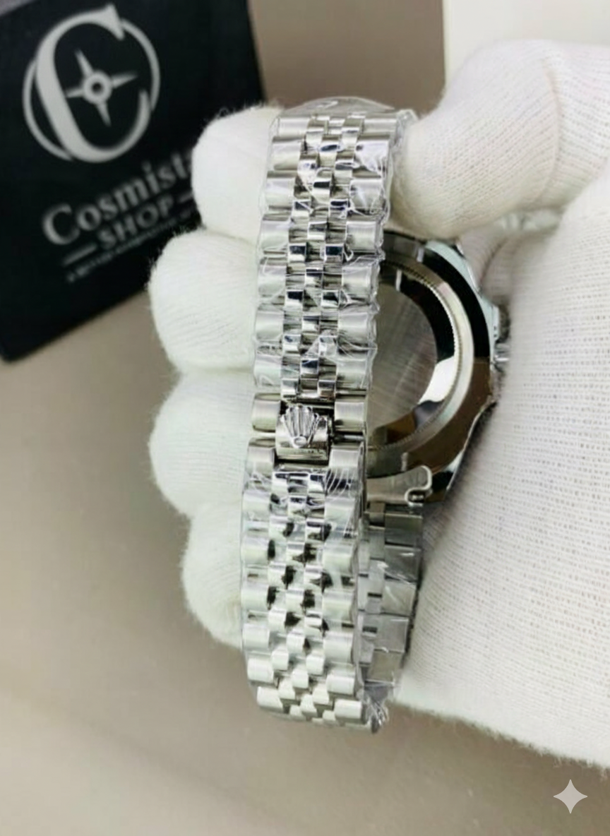 Rolex GMT II | Iconic Blue-Red Elegance